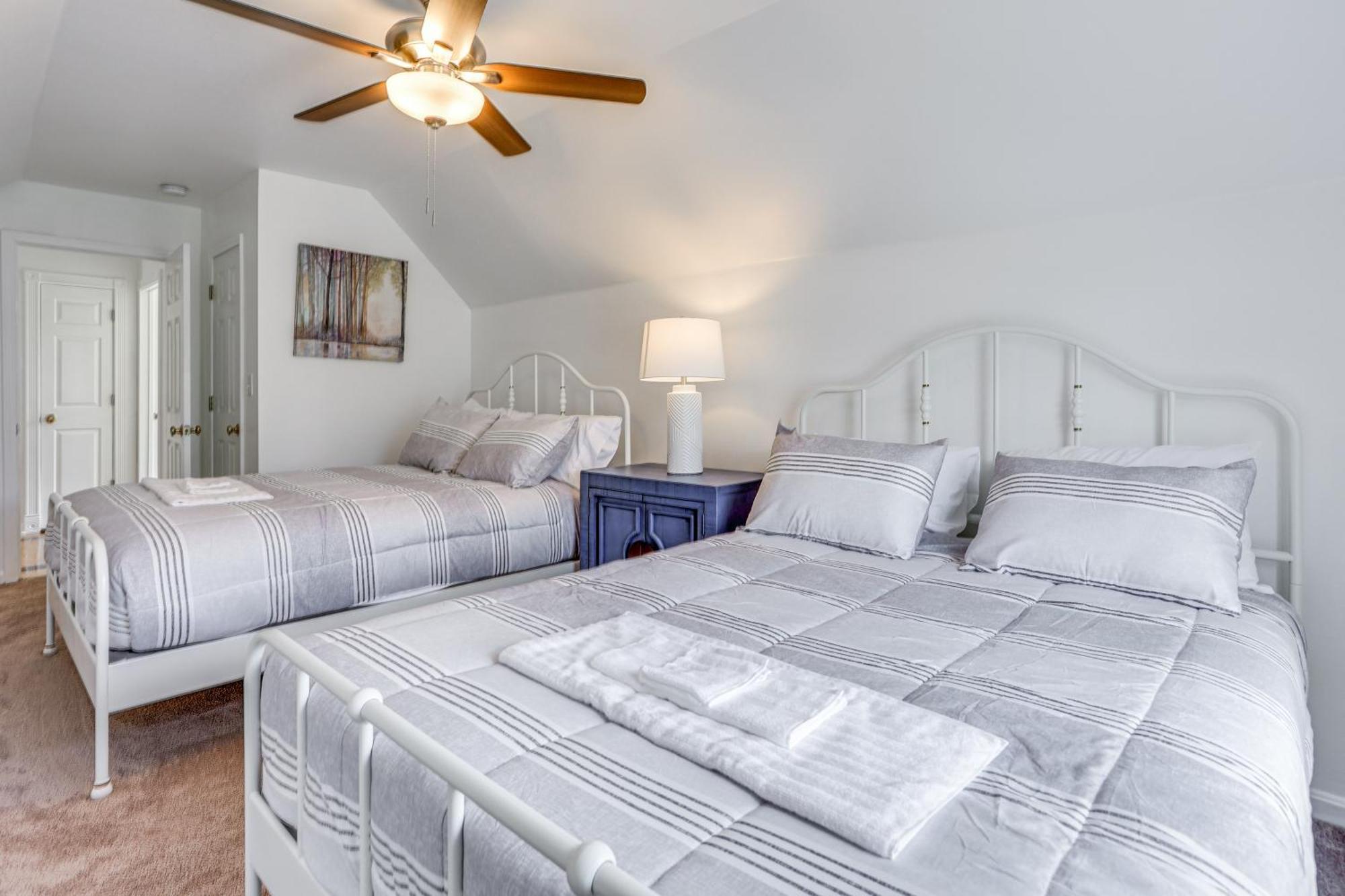 Vacation About 13 Mi To Downtown! Holiday home *